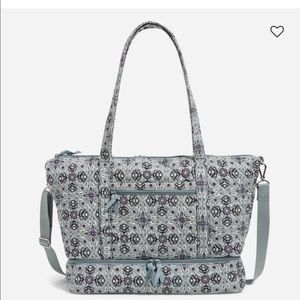 Vera Bradley Deluxe Travel Tote bag